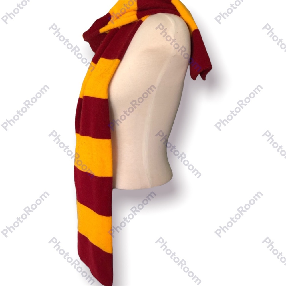 Gryffindor scarf